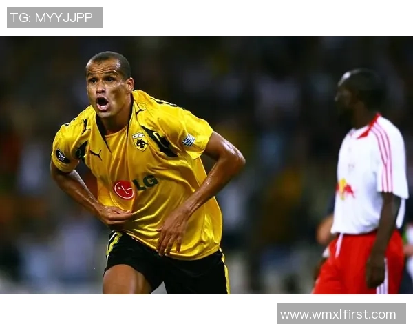 全球足球场上的耀眼明星：盘点最具观赏性的顶级球员与传奇表现