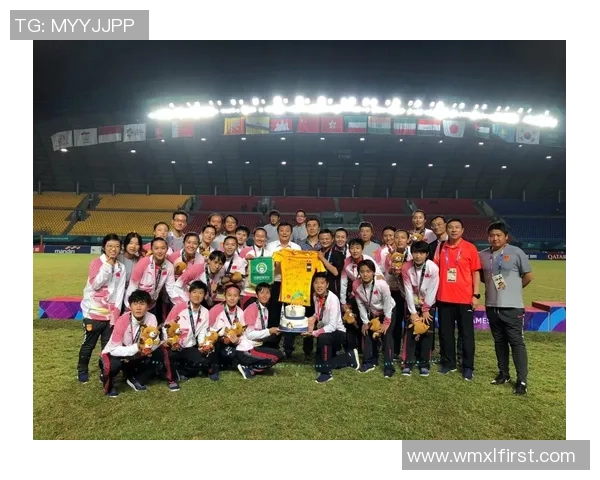 马云亲自出场助阵足球场展现球星风采的视频精彩回放 马云亲自出场助阵足球场展现球星风采的视频精彩回放